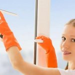How to wash a primer from glass