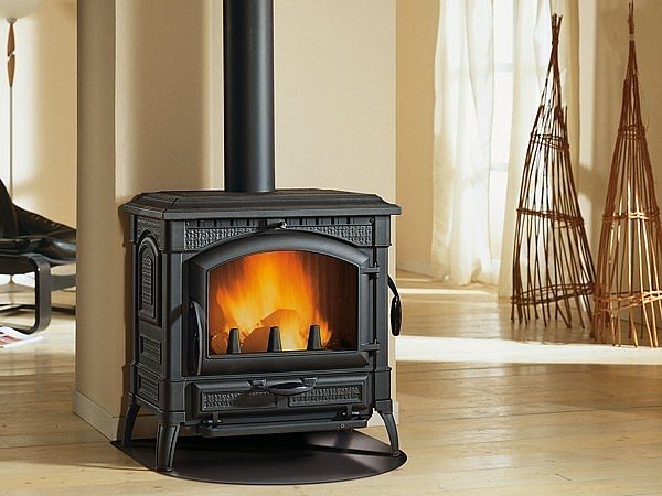 Firebox de ferro fundido na parede