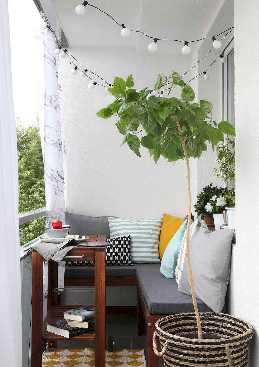 Foto numărul 19: Crearea unei zone de relaxare pe balcon: 10 idei pentru relaxare