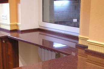 Alféizar de granito como parte de la encimera de cocina Imperial Red