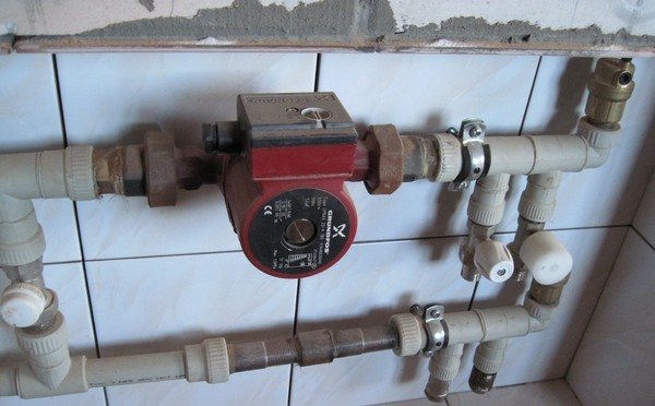 Como instalar uma bomba adicional no sistema de aquecimento