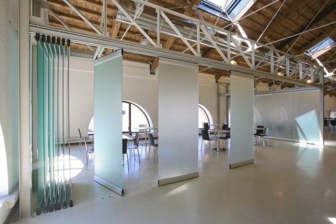 How to fix glass in a plasterboard partition