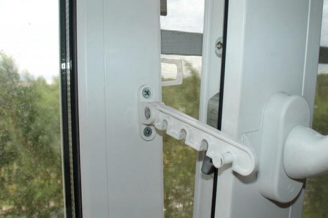 fotos de peine de ventana de plástico