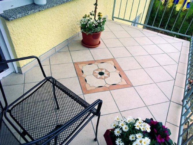slika pločice za balkon