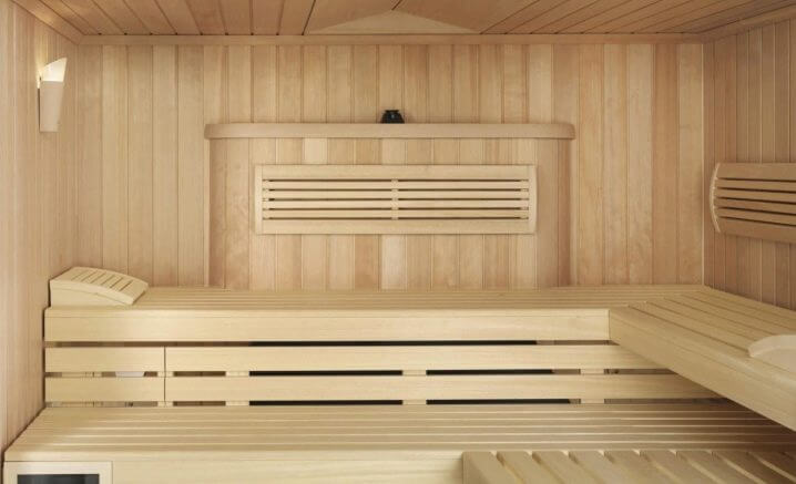 o imagine a instalării unei saune pe balcon