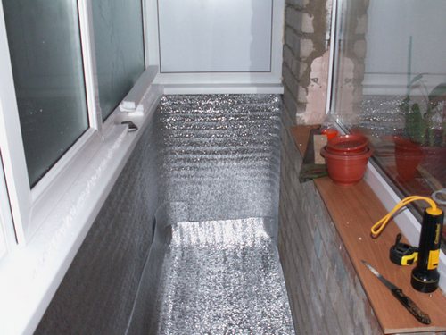 poza izolației balconului cu penofol