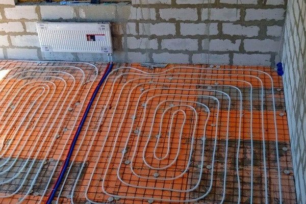 Fijación de tubos a malla metálica