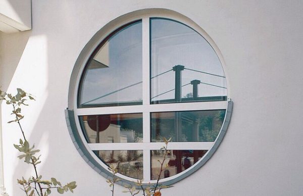 ventana redonda de aluminio
