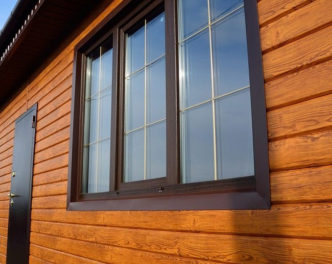 laminirani plastični prozori za fasadu privatne kuće