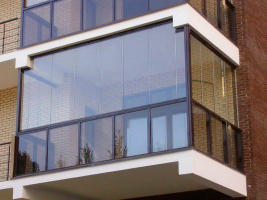 Lođa i balkon: razlike su značajne, ali imaju istu svrhu