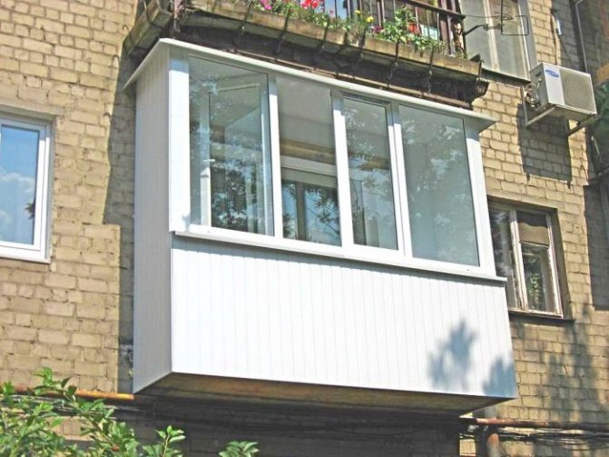 Lođa i balkon: razlike su značajne, ali imaju istu svrhu