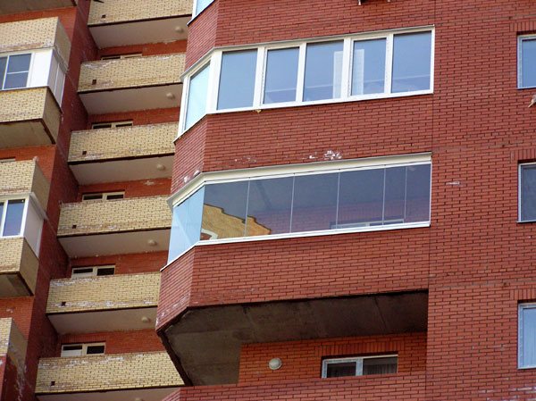 Lođa i balkon: razlike su značajne, ali imaju istu svrhu