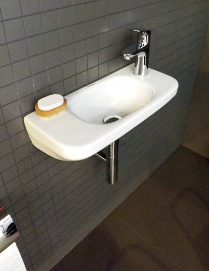 Mini lavatório por Duravit na MosBuild 2014