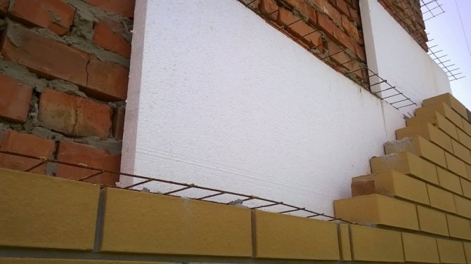 Mange mennesker foretrækker at bruge 100 mm ekspanderet polystyren, da dette materiale er kendetegnet ved pålidelig termisk beskyttelse.