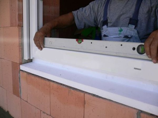 Instalación de ventanas de plástico.
