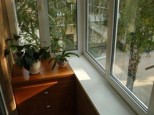 Cât de mare poate fi mărit un balcon fără permisiune