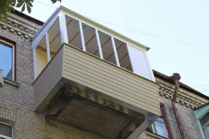 Cât de mare poate fi mărit un balcon fără permisiune