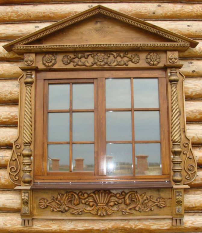 platne na oknách v drevenom dome