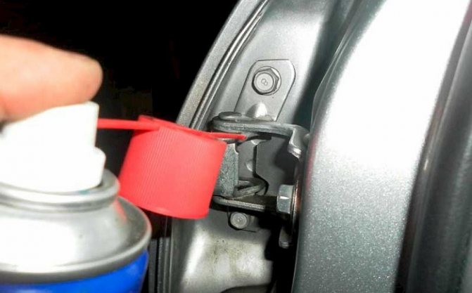 Hard-to-reach attachment