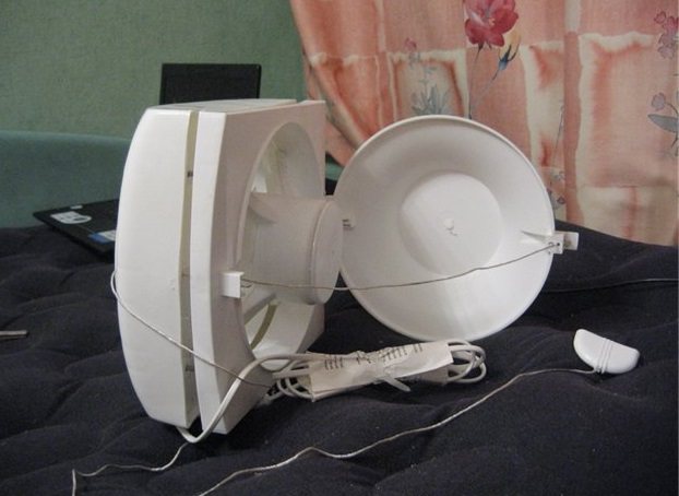 Ventilador de ventana con tapa