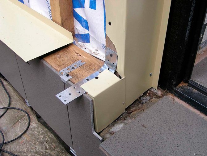 Acristalamiento de bricolaje en la veranda y la terraza