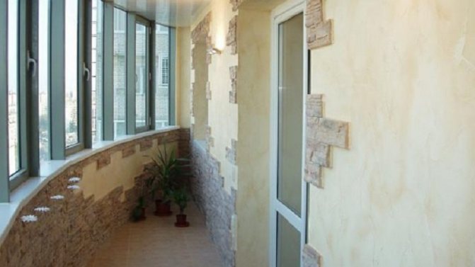 Tuğla balkon dekorasyonu: iç dekorasyonda hangi malzemeler kullanılabilir?
