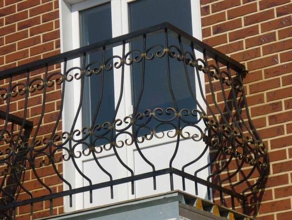 Balustrade de balcon: tipuri de balustrade de balcon