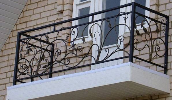 Balustrade de balcon: tipuri de balustrade de balcon