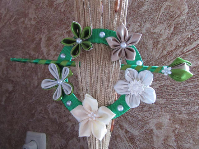 Kanzashi stil disk gardin holder