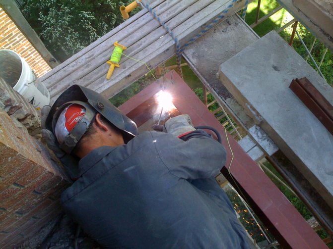 Trabajos de reparación de reparación de losas de balcón