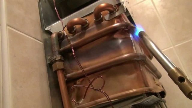 Reparación bricolaje de calentadores de agua a gas.