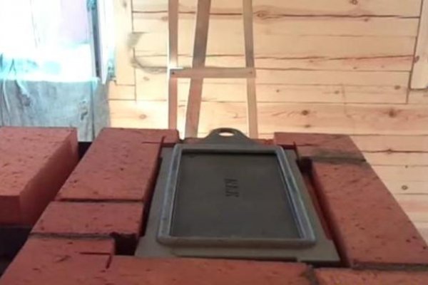 Korak 2 - obrezivanje cigle oko rupe