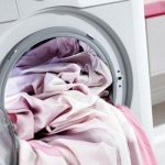 Washing curtains