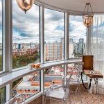 Vrijedi li napraviti panoramski balkon: prednosti i nedostatke, značajke i ugodan dizajn