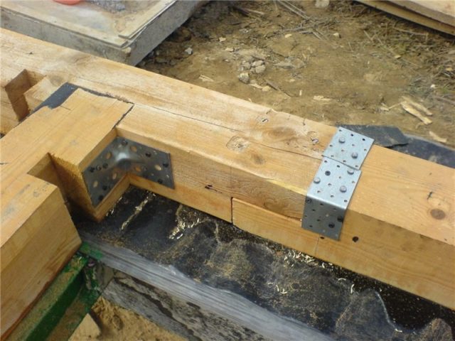 Seră bricolajă din ferestre din plastic: idei creative de construcție