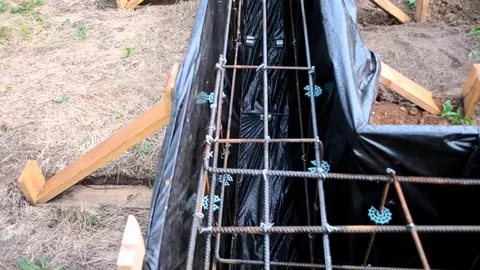 Seră bricolajă din ferestre din plastic: idei creative de construcție