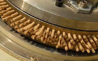 DIY paper briquettes