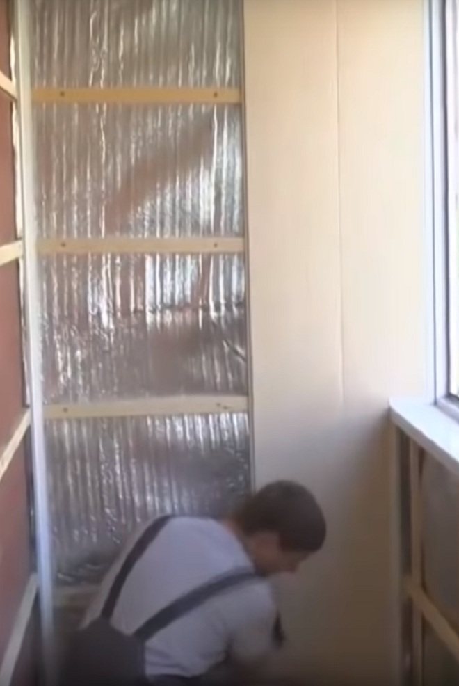 монтаж на странична стена