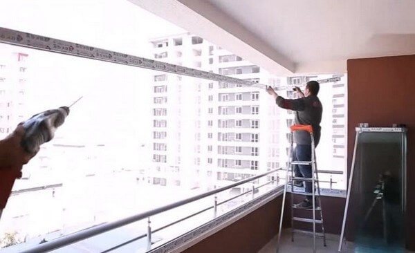 installation of glass panels