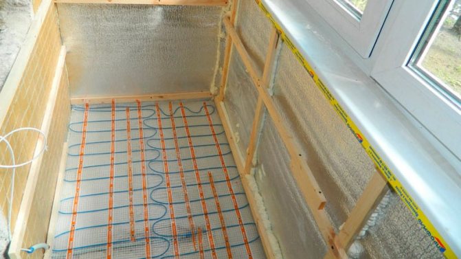 Instalarea unei podele calde pe o logie