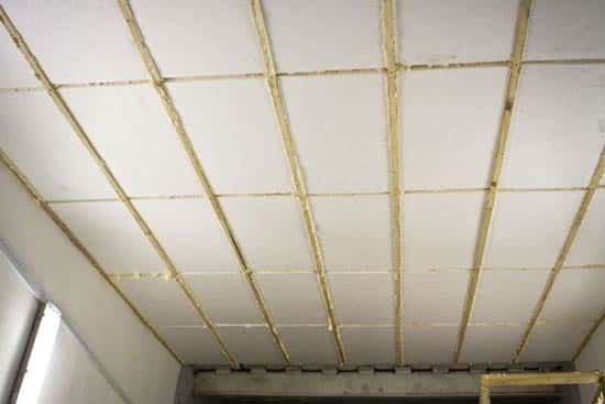 Roof insulation with expanded polystyrene