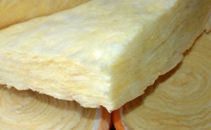 Floor insulation with mineral wool: device technology in a wooden house