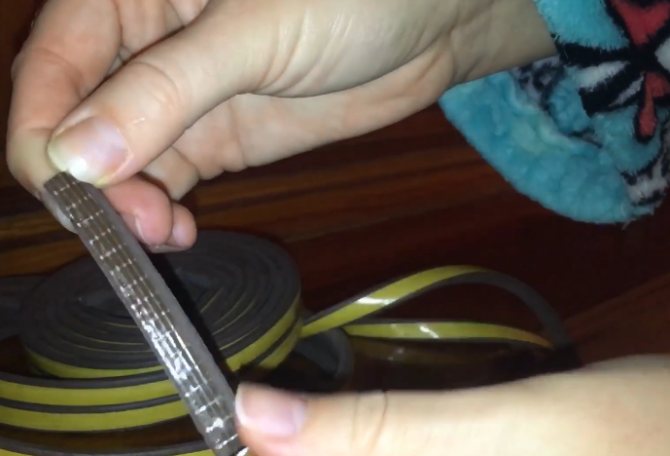 Izolăm pentru iarnă un sigiliu pentru ferestrele din plastic