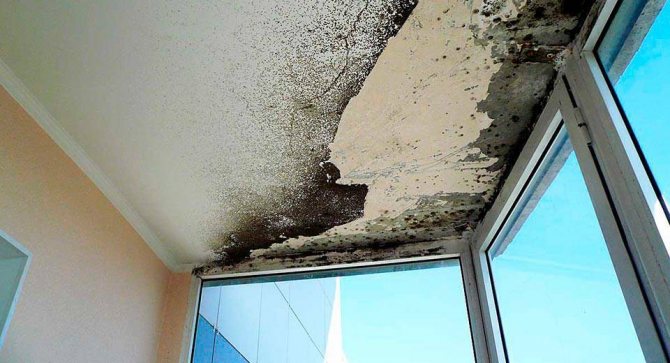Gør-det-selv ventilation på altanen. Tvunget og tvunget. Installation af emhætten på altanen