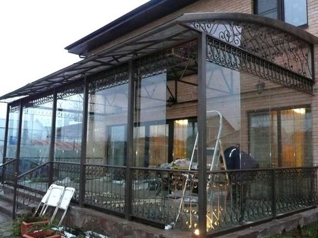porch glazed with monolithic carbonate