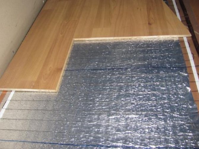 Odabir laminatne podloge za topli vodeni pod