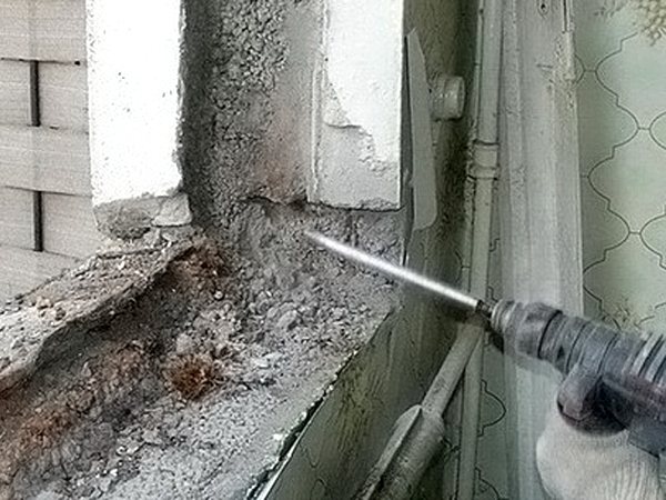 Balkon açıklığının temizlenmesi