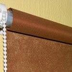 Učvršćivanje otvorene rolete na zid